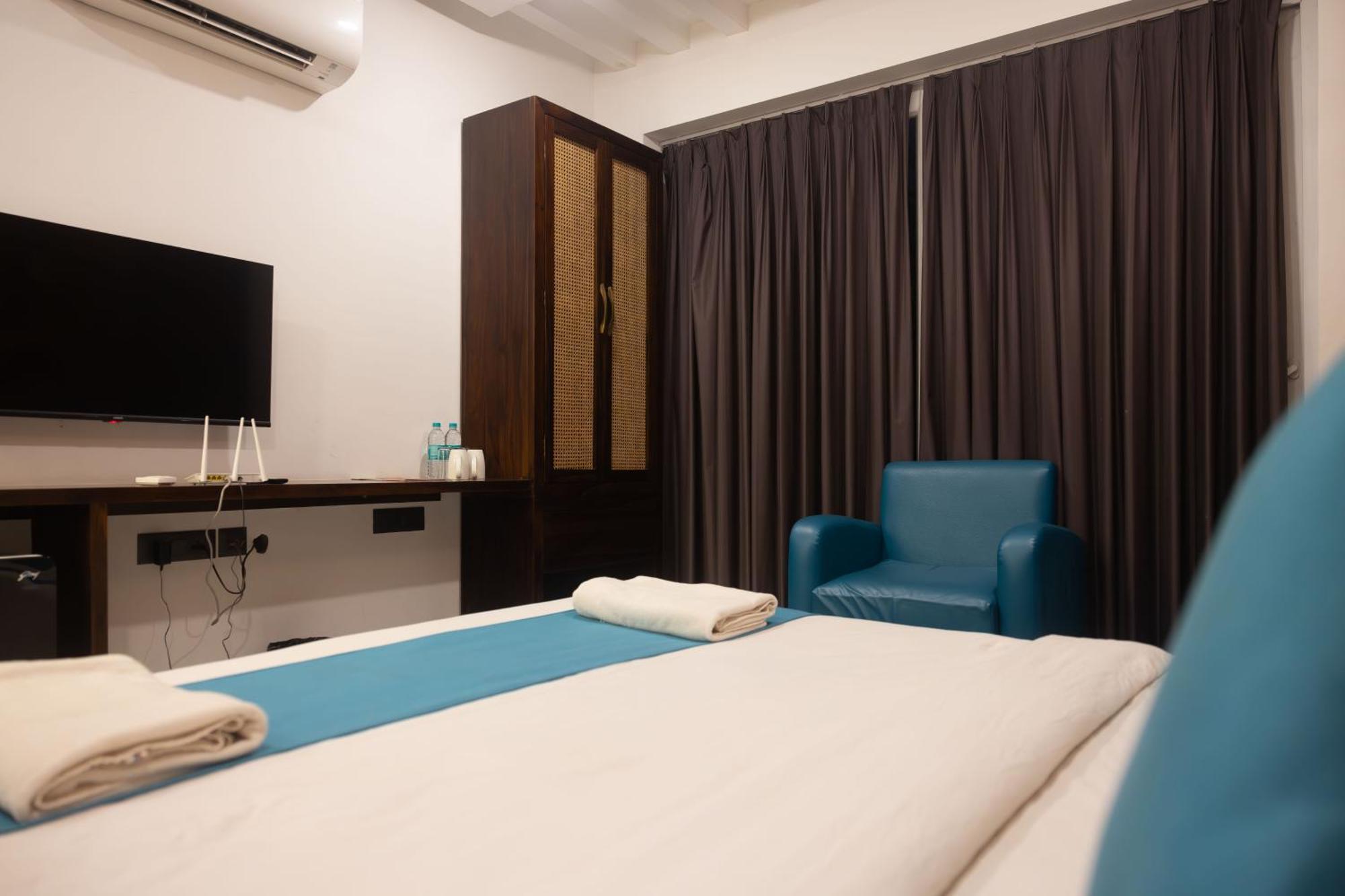 Downtown Hostels - Anjuna Bagian luar foto