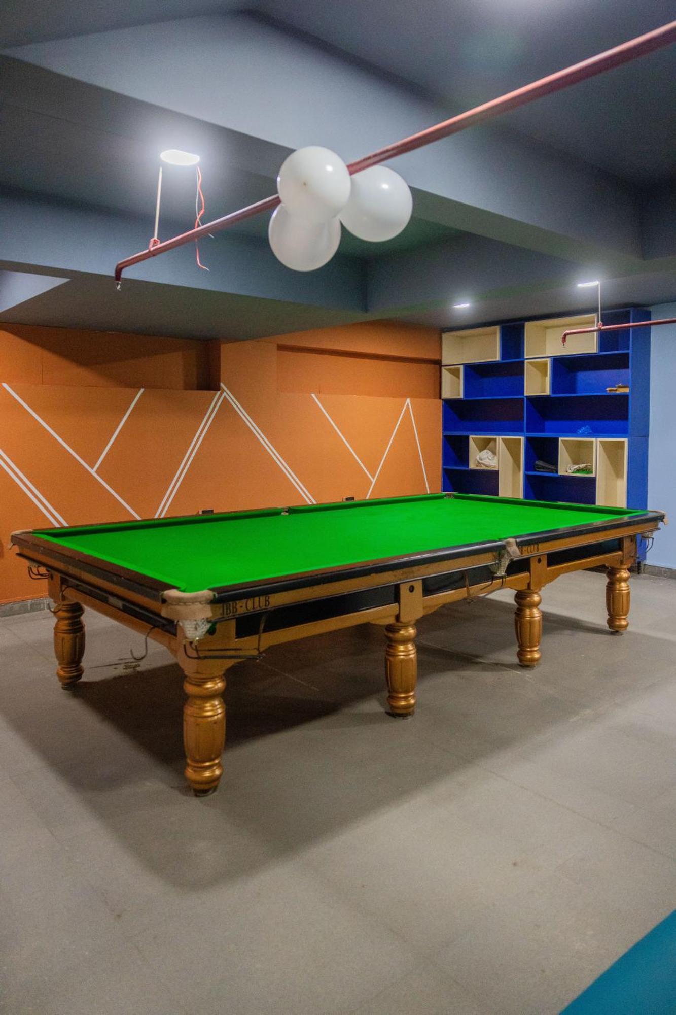 Downtown Hostels - Anjuna Bagian luar foto