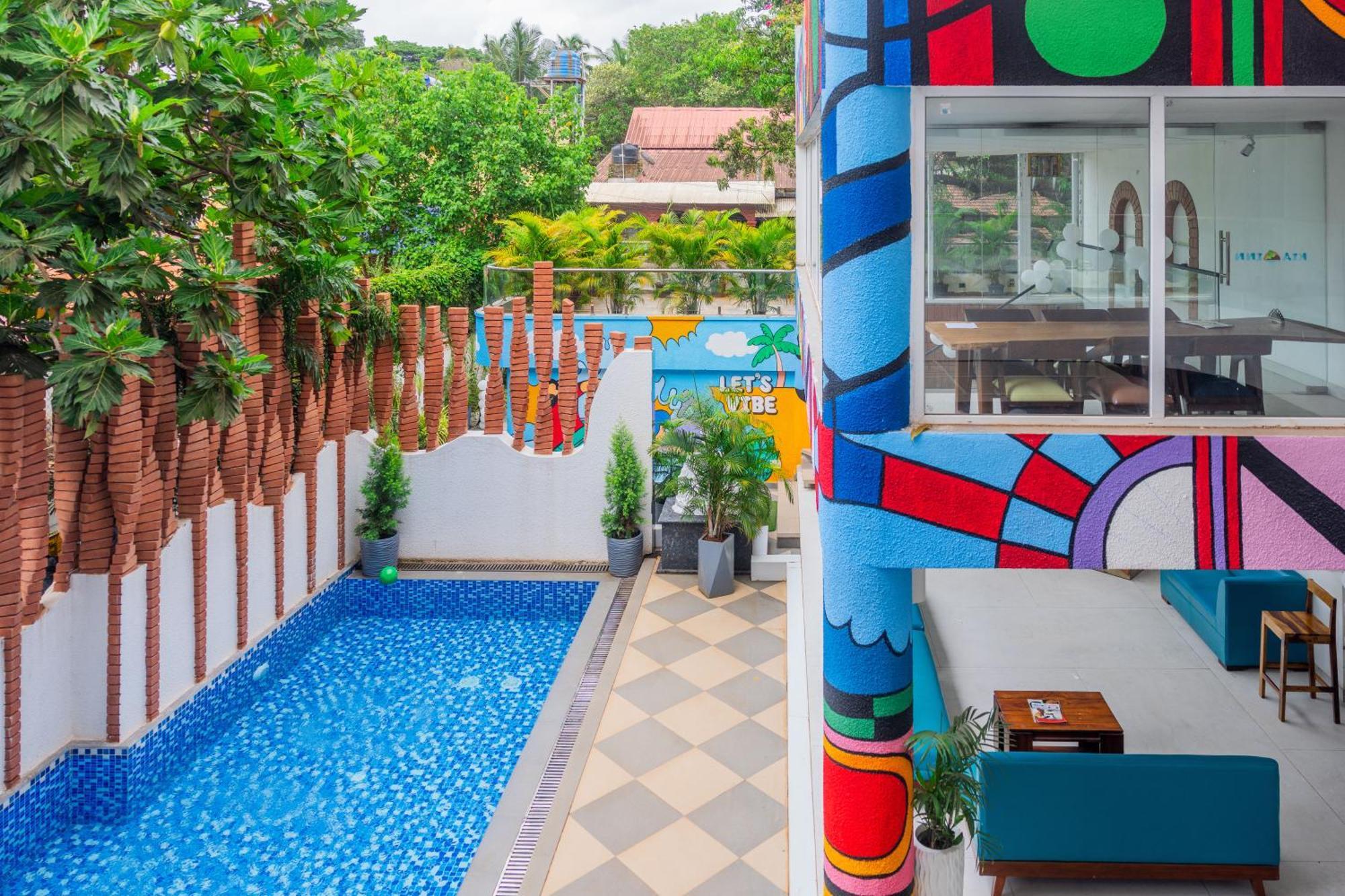 Downtown Hostels - Anjuna Bagian luar foto