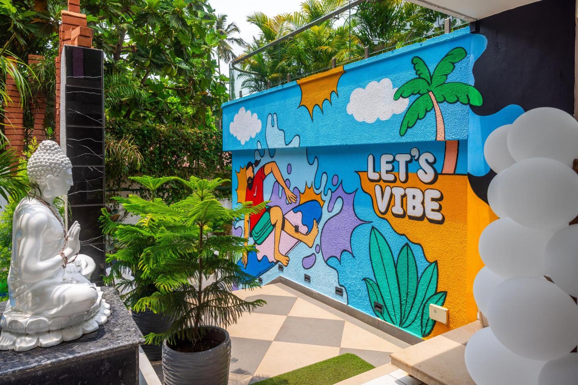 Downtown Hostels - Anjuna Bagian luar foto